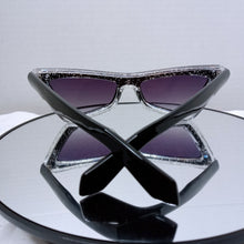 Load image into Gallery viewer, Diva Eye Sunglasses
