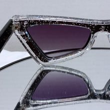 Load image into Gallery viewer, Diva Eye Sunglasses
