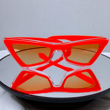 Load image into Gallery viewer, Diva Eye Sunglasses
