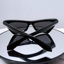 Load image into Gallery viewer, Diva Eye Sunglasses
