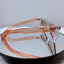 Load image into Gallery viewer, Diva Eye Sunglasses
