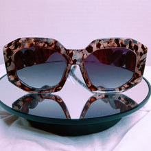 Load image into Gallery viewer, Square Sunglasses
