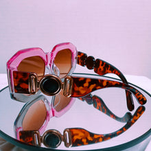 Load image into Gallery viewer, Square Sunglasses
