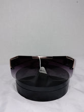 Load image into Gallery viewer, The Day -  Frame Sunglasses - Annette Lorraine Accessory Boutique LLC
