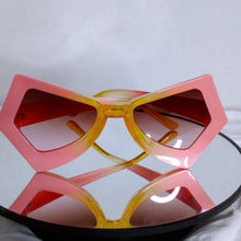 Load image into Gallery viewer, Unique Butterfly Design Sunglasses

