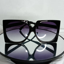 Load image into Gallery viewer, Vintage Square Frames Sunglasses
