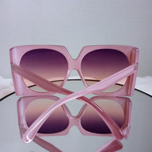 Load image into Gallery viewer, Vintage Square Frames Sunglasses

